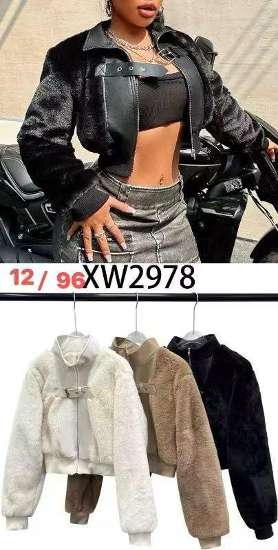 chamarra-crop-de-peluche-2319-3eb96d6a-fdc2-492b-80c9-57d4f6fd49db