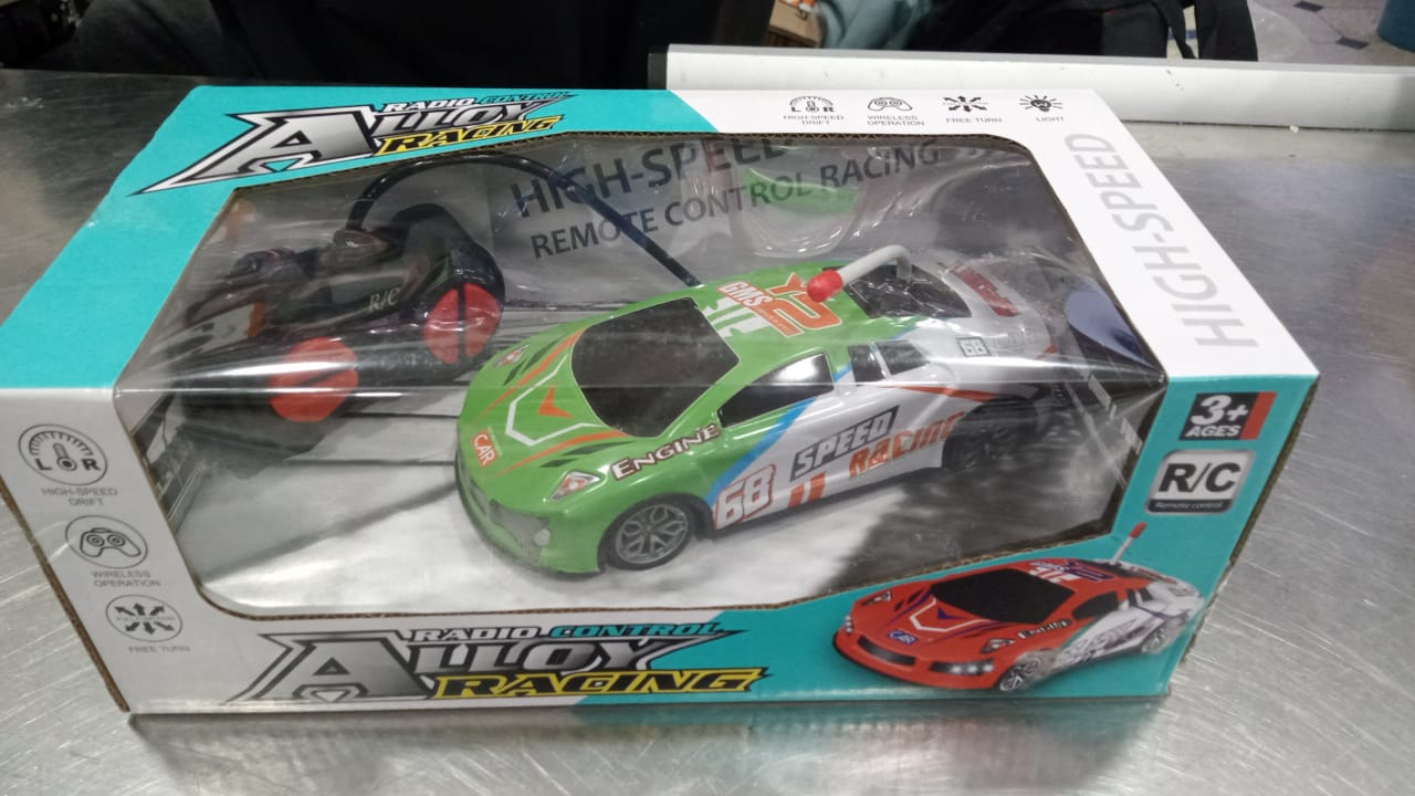 coche-de-carreras-a-control-remoto-17445-657e54e3-84c2-4dc5-a845-faf82cd806a1