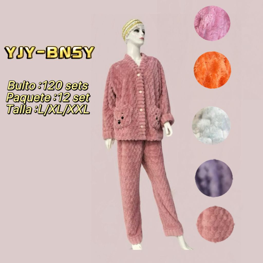 pijama-de-felpa-con-diseno-25991-20569bed-5035-44bb-8a03-71208d8770f4