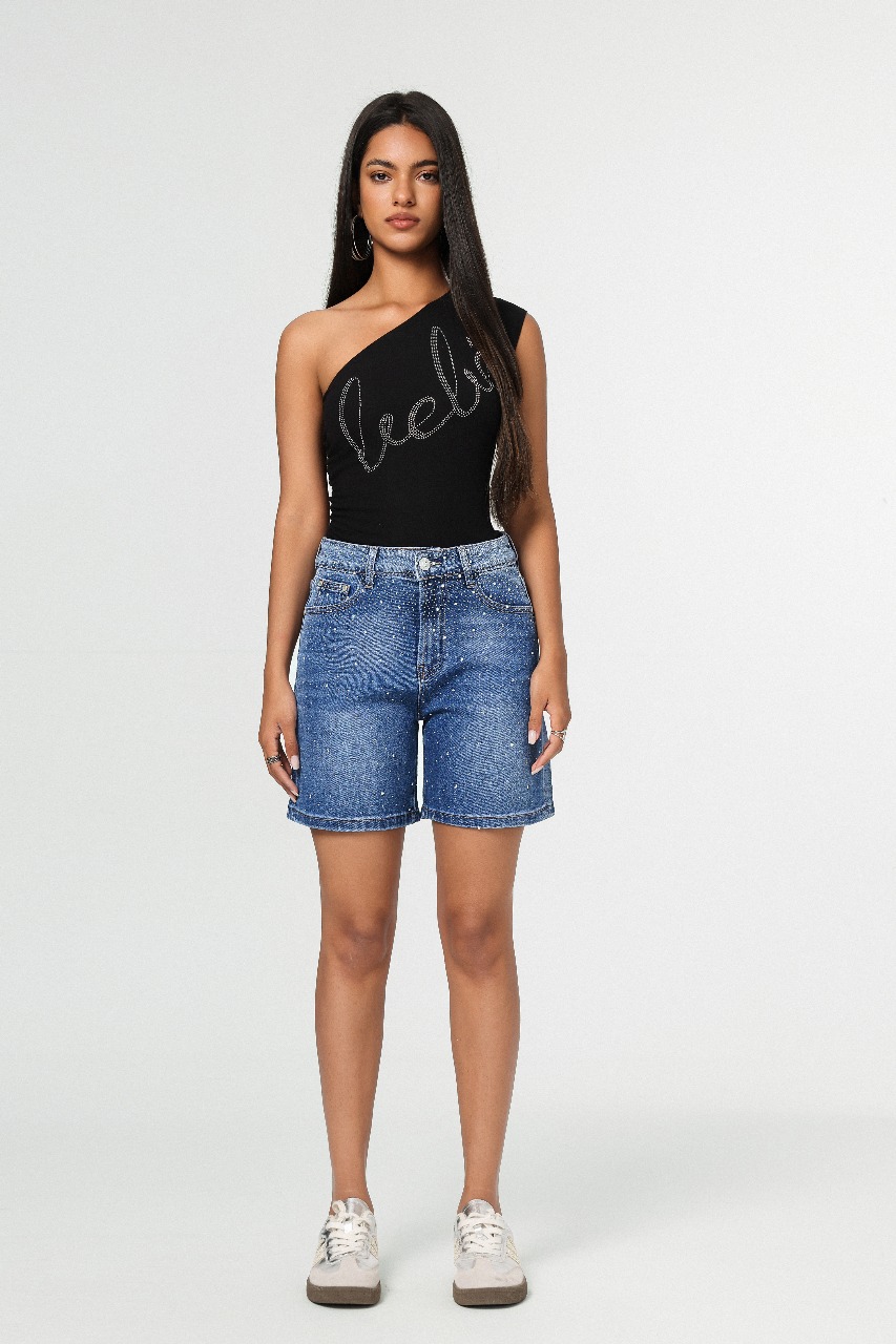 shorts-de-mezclilla-con-pedreria-2624-cba6ef8e-c337-4adf-a703-ce042d82aecf