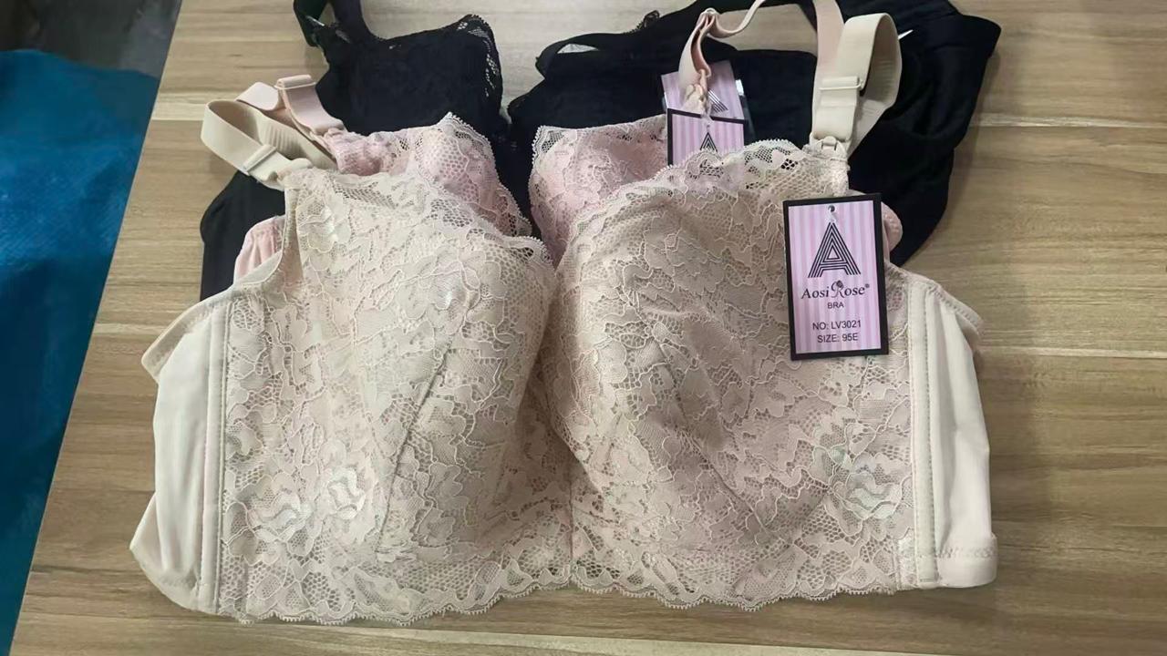 sujetadores-de-encaje-1786-59edd450-47b3-4eba-a8f4-a464b00526b3