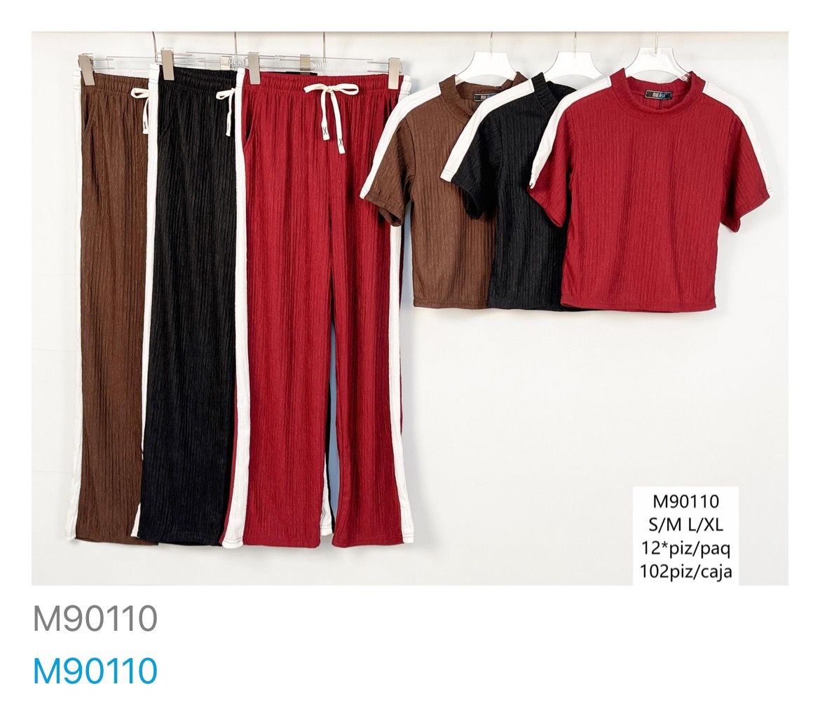 conjunto-de-camiseta-y-pantalon-deportivo-12697-f879550c-460f-4de3-8ff5-8147d13dad3b