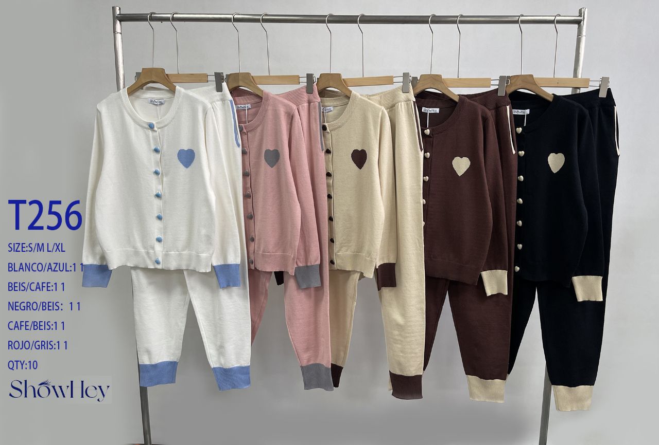conjunto-de-cardigan-y-pantalon-con-corazon-13291-36d88be3-616d-49a0-a53c-0be495fbc97a