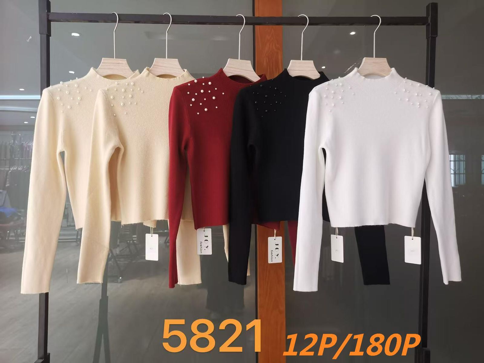 sueter-de-punto-con-perlas-33610-16734198-24d9-433f-80bb-df7fd2c39142