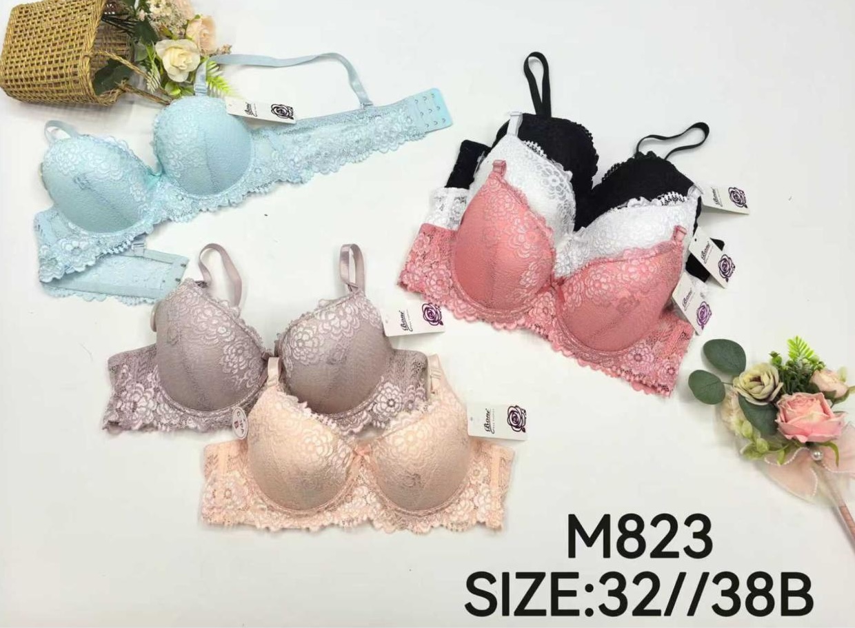 sujetador-de-encaje-23523-4a2f3b6c-9a59-4ee7-891d-79d28afabfaf