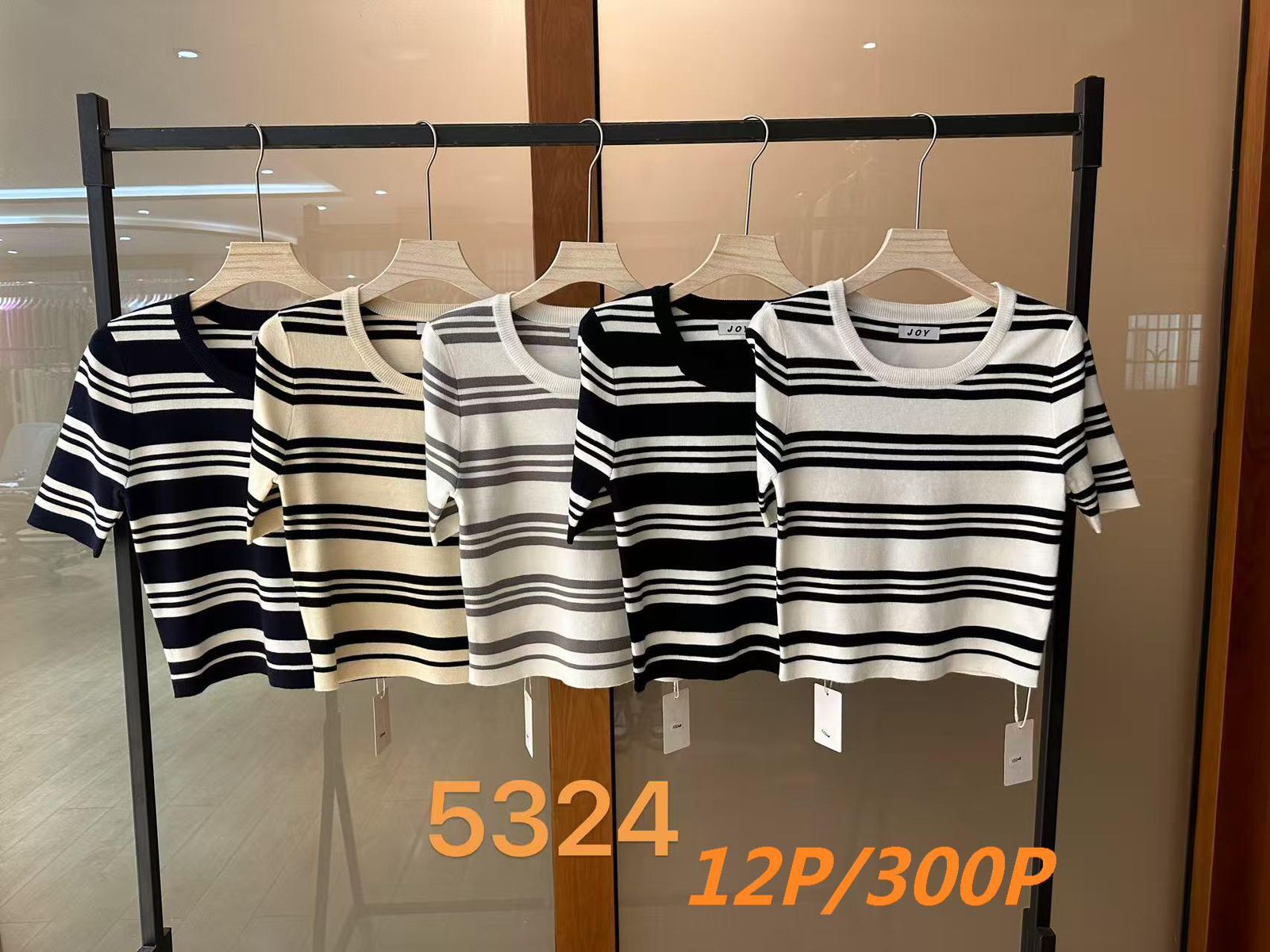 top-de-punto-a-rayas-33610-e75cfab4-3362-4e5b-a9c1-83850115de7a