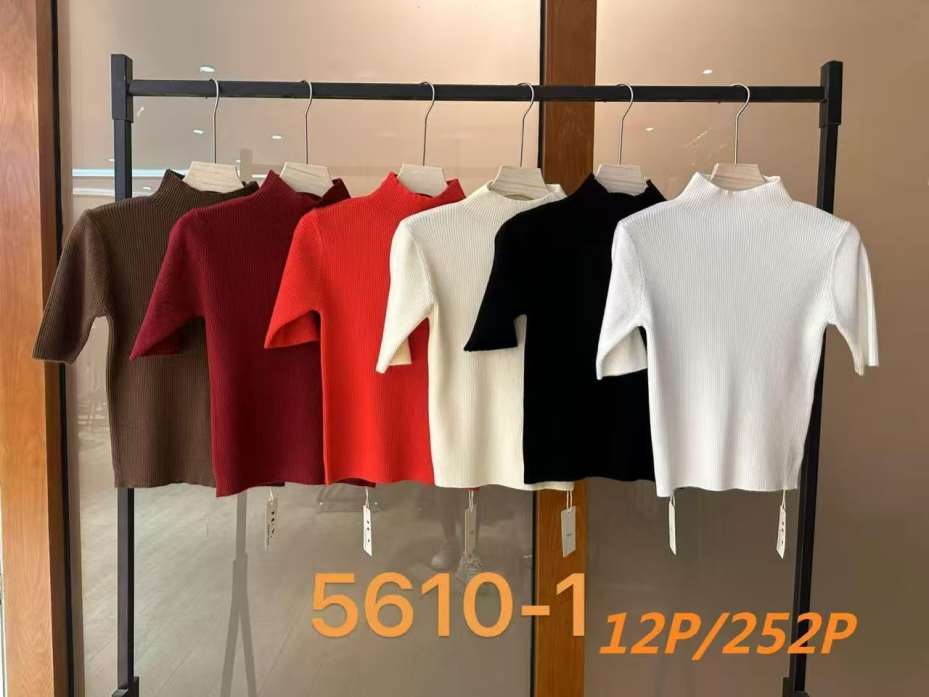 top-de-punto-manga-corta-cuello-alto-33610-2500efd8-7596-4853-bb65-940fb8d90630