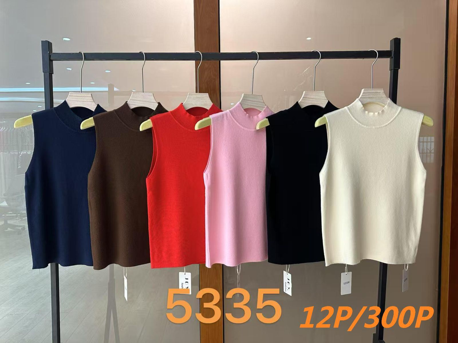 top-de-punto-sin-mangas-33610-31b8fa77-6c41-457e-9fe4-e2e4e91f4538