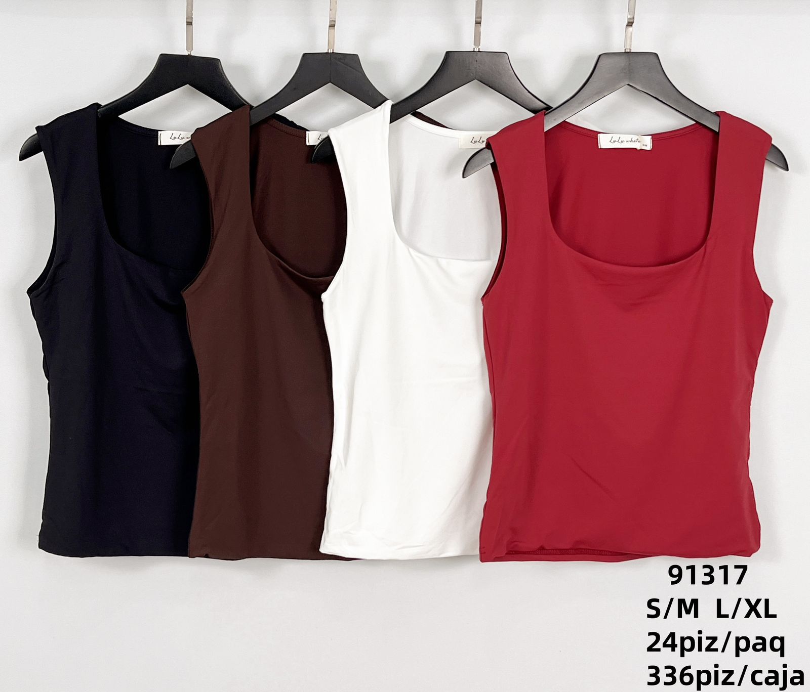 blusa-de-cuello-cuadrado-13193-41442977-b569-494f-a923-0b5c27c15820