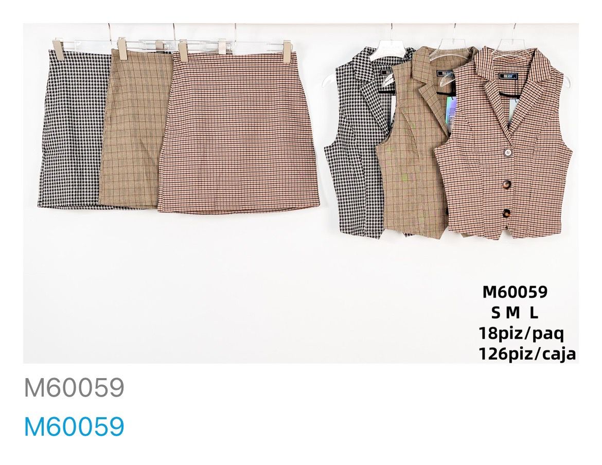 conjunto-de-falda-y-chaleco-a-cuadros-12697-2b95d66c-b71a-49bf-889b-a13620452d87