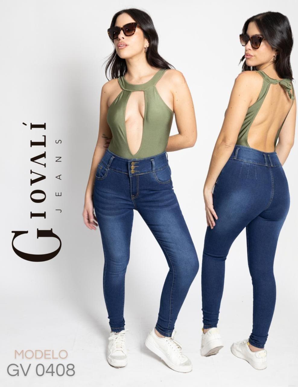 jeans-de-cintura-alta-con-top-2624-a4bd5f67-e50d-44a3-8c9d-8fe4a670aa69