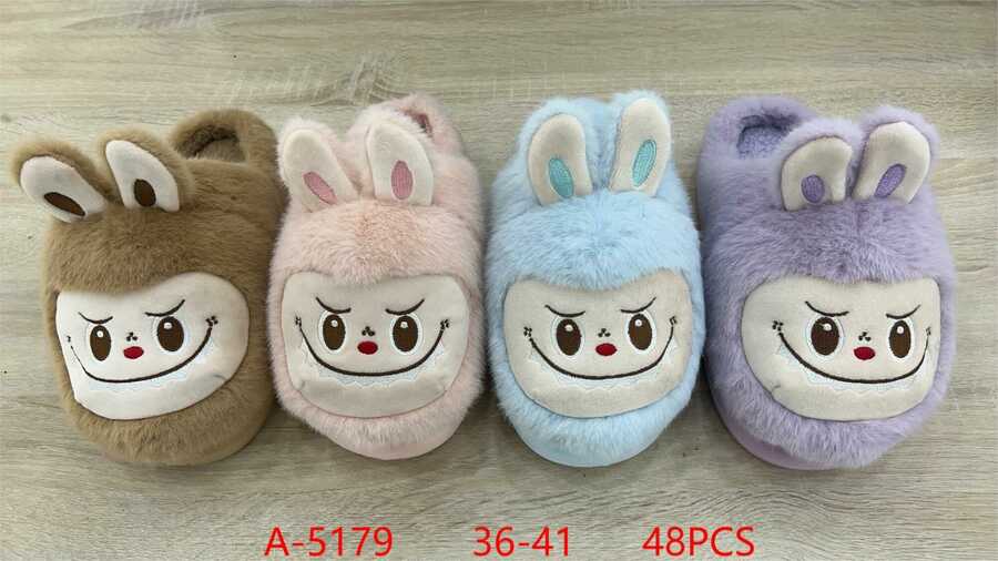 pantuflas-de-conejo-de-peluche-12370-18c782dc-7d53-47a9-b13d-542f65bb6a41