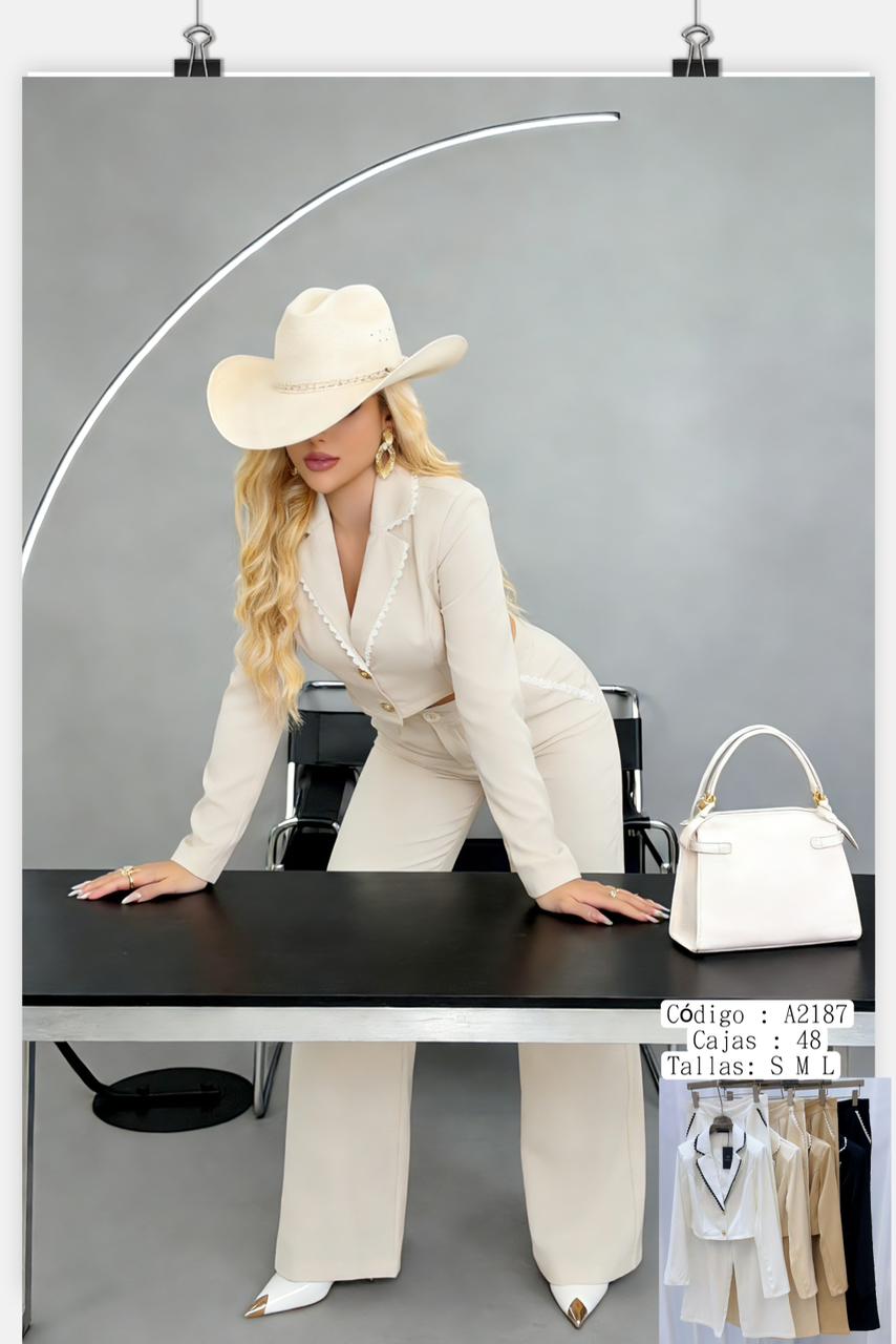 conjunto-de-blazer-cropped-y-pantalon-de-pierna-ancha-20891-ebe89c5a-f622-49d4-be0e-2a872fb4c949