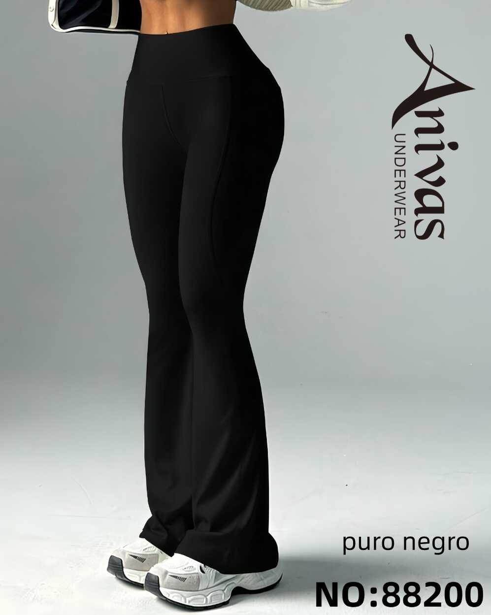 pantalones-acampanados-deportivos-23807-2f61e806-15e9-4d8e-9f4a-8fc2a9fe1c91-1.jpeg